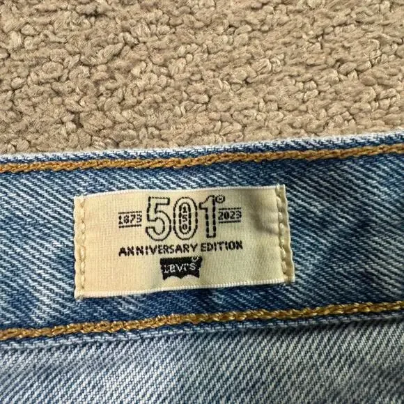 Levi's 501XX Women's Jeans 27x32 150th Anniversary Patchwork quilt button fly - Picture 7 of 8